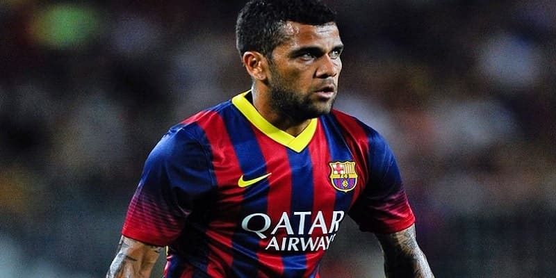 Khám phá thành tích cực ấn tượng của Dani Alves